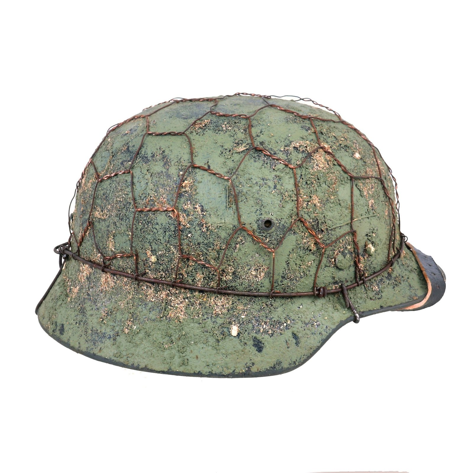Buy Original German WWII M40 Refurbished Battle of Kursk SS Sawdust Textured Camouflage Helmet - Stamped SE66 | Original Firearms Antique For Sale