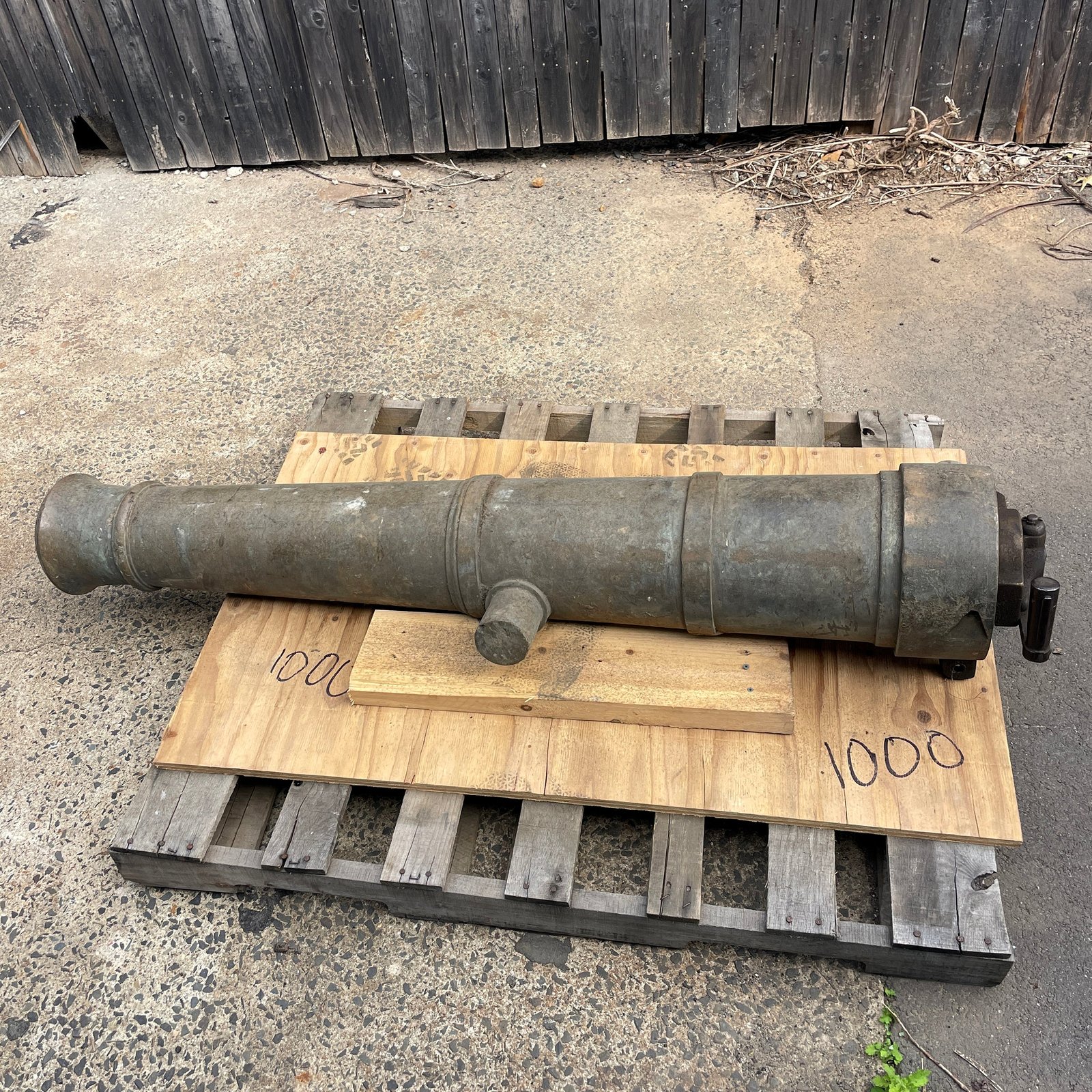 Buy Original British 18th Century Bronze 6-Pounder Cannon Converted to Pattern 1895 Breech Loading Field Gun | Original Firearms Antique For Sale
