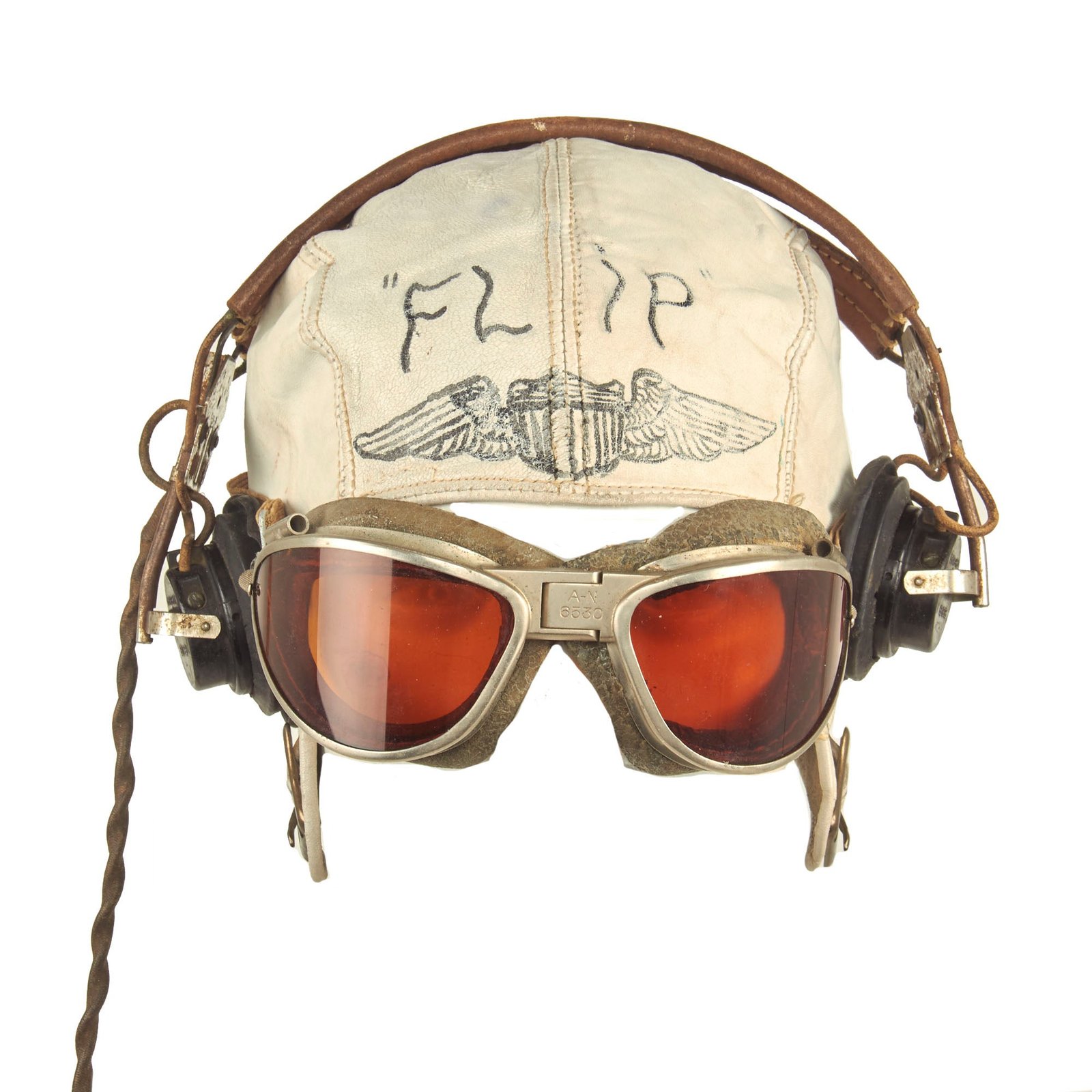 Buy Original U.S. WWII USAAF Aviator Flight Helmet Set - AN6530 Goggles, Customized Leather Flight Helmet and Avionics | Original Firearms Antique For Sale