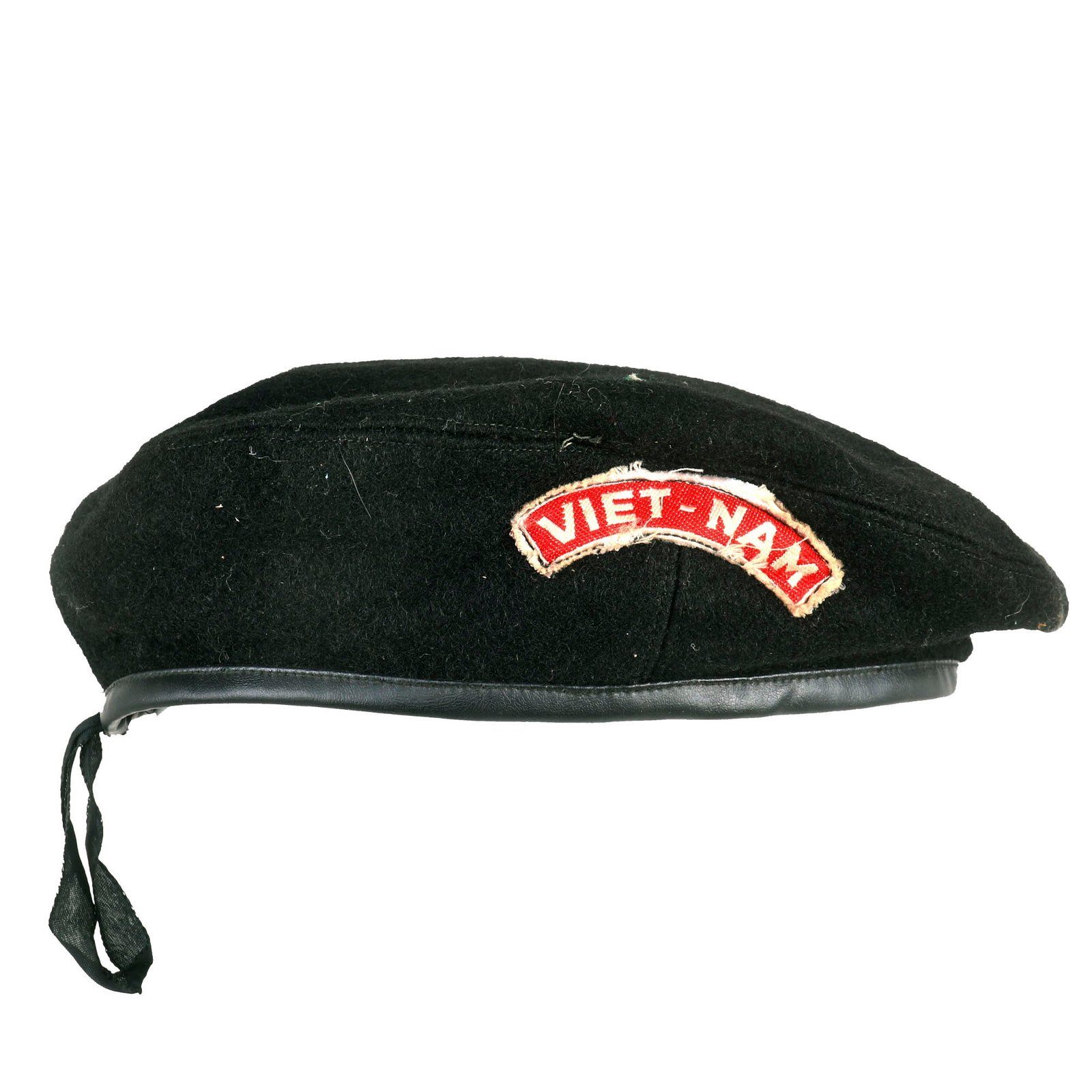 Buy Original U.S. Vietnam War Locally Made Black Beret in size 59cm with VIET-NAM Insignia by Phước Thành of Saigon - Correct Foil Label | Original Firearms Antique For Sale