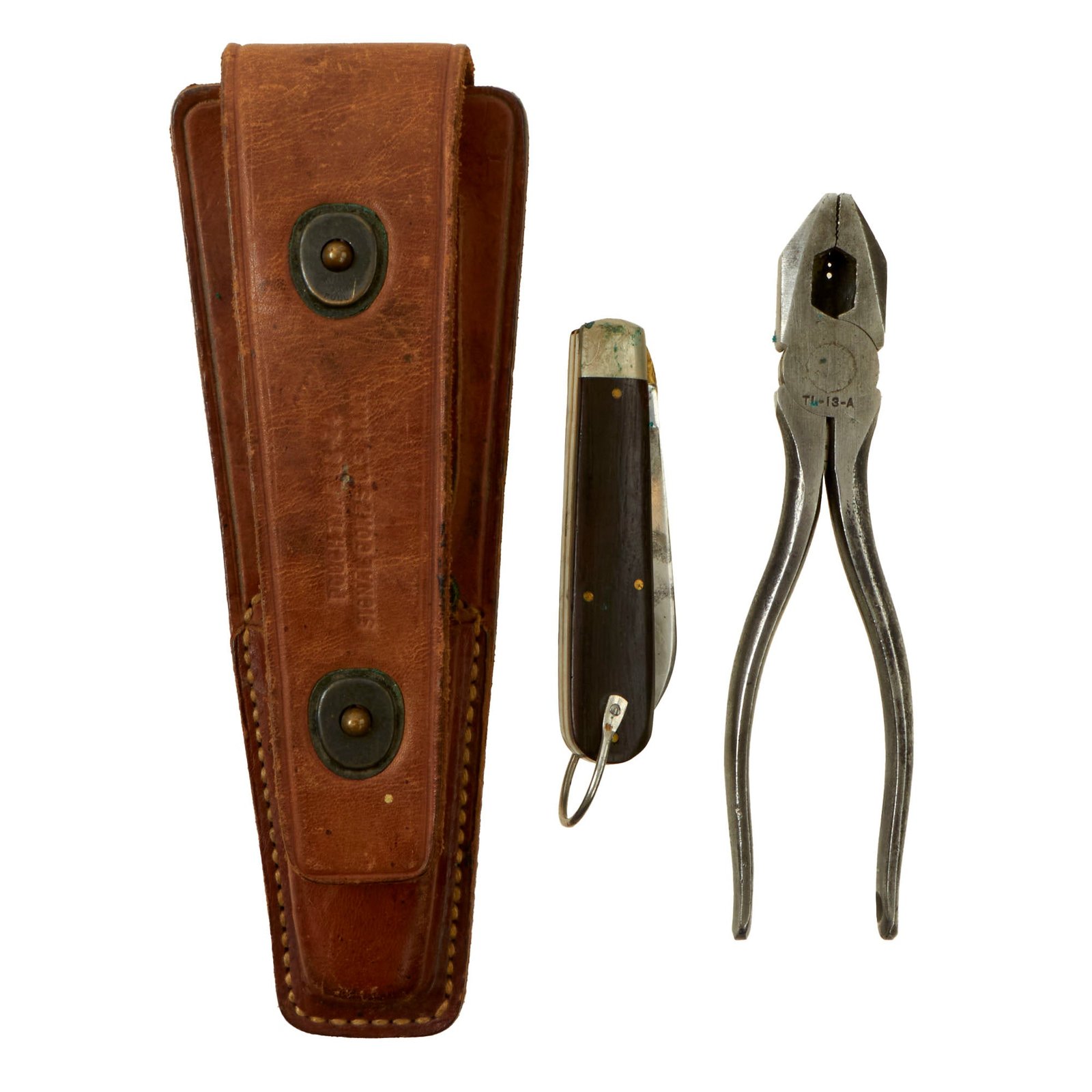 Buy Original U.S. WWII US Army Signal Corps Lineman’s Tool Set With CS-34 Leather Pouch, TL-29 Pocket Knife and TL-13 Pliers | Original Firearms Antique For Sale