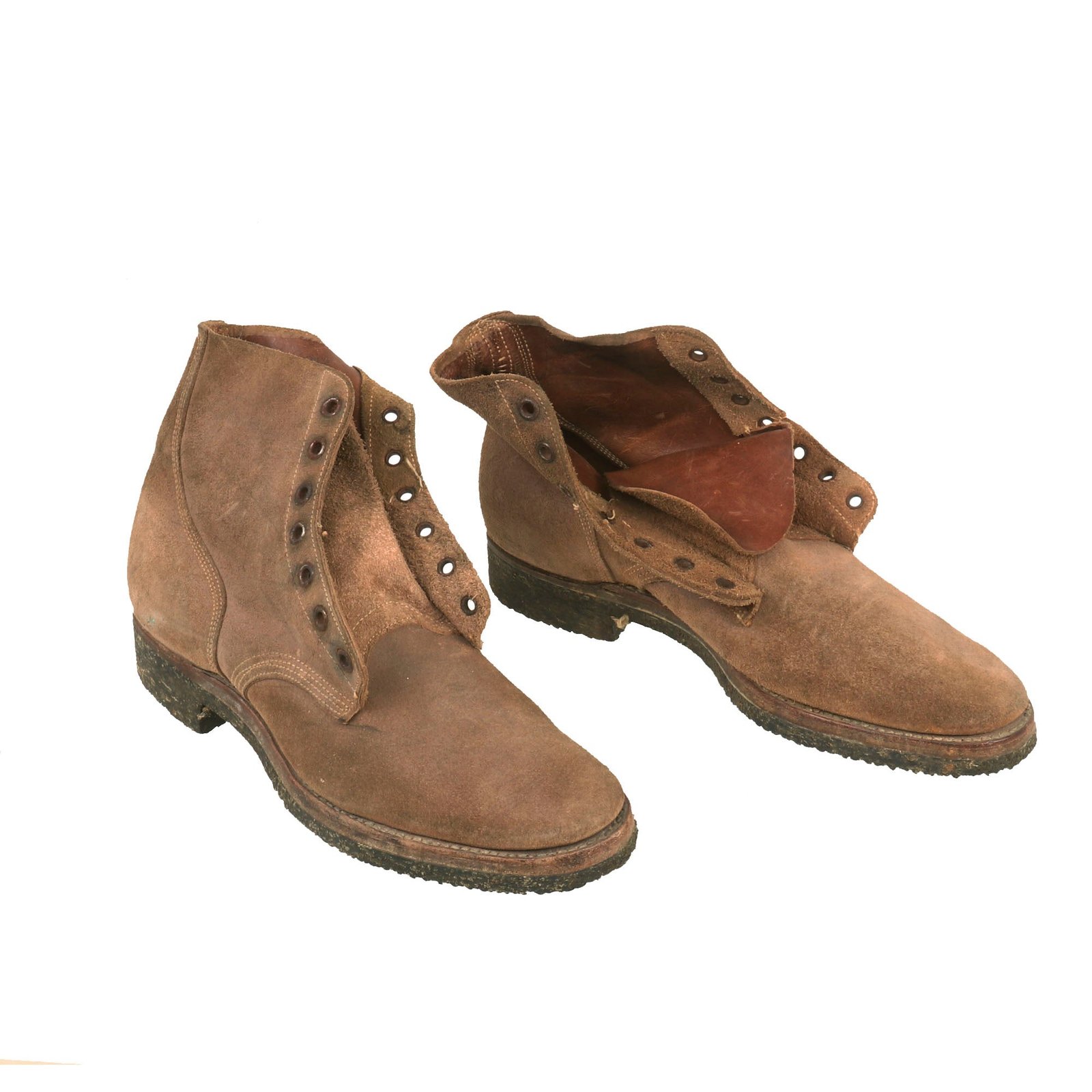 Buy Original U.S. WWII Pair of Marine Corps Unissued USMC Boondocker Boots by International Shoe Co. - Size 7D - 1943 Dated | Original Firearms Antique For Sale