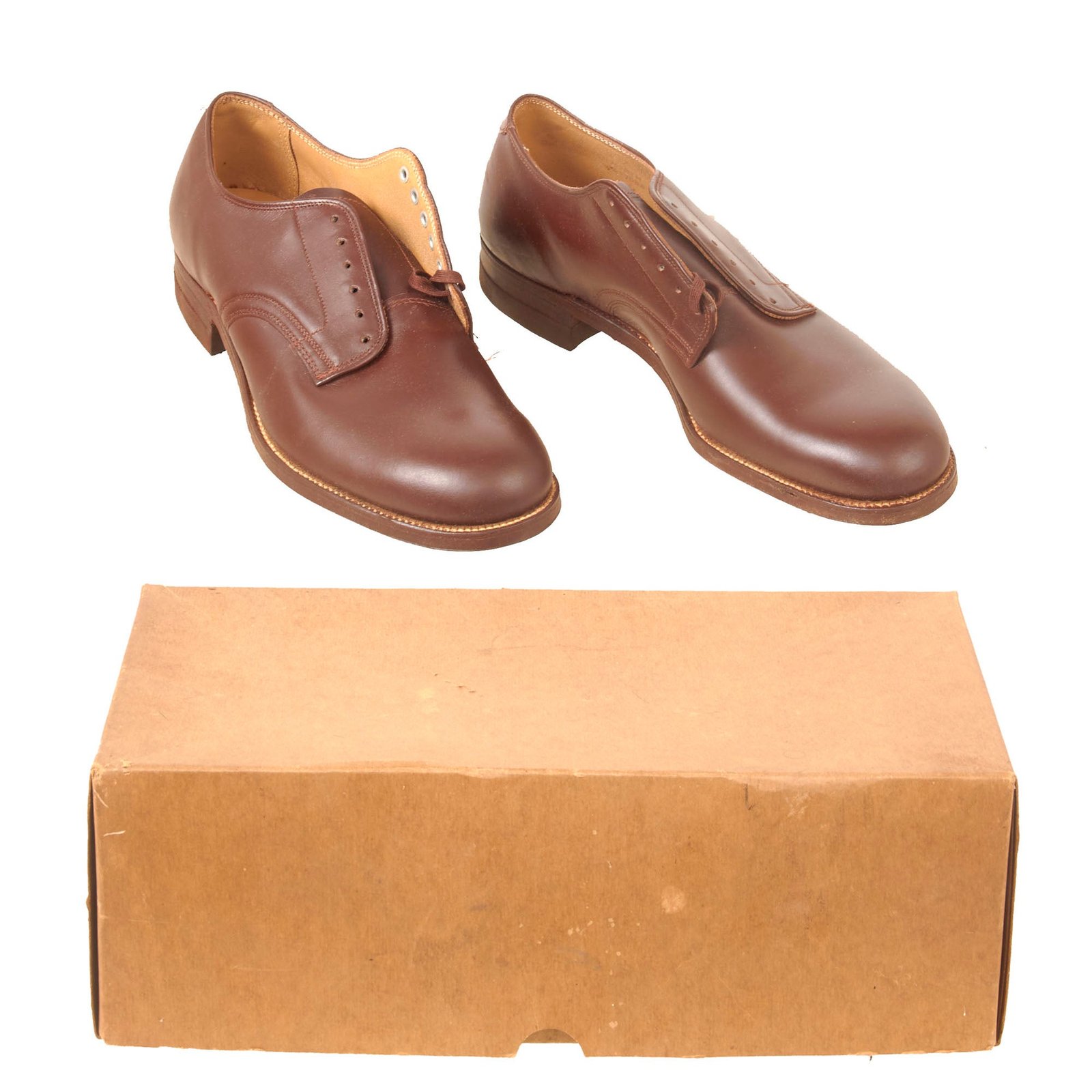 Buy Original U.S. WWII Pair of Army Officer’s Dress Shoes in Original Box - Size 8½C | Original Firearms Antique For Sale