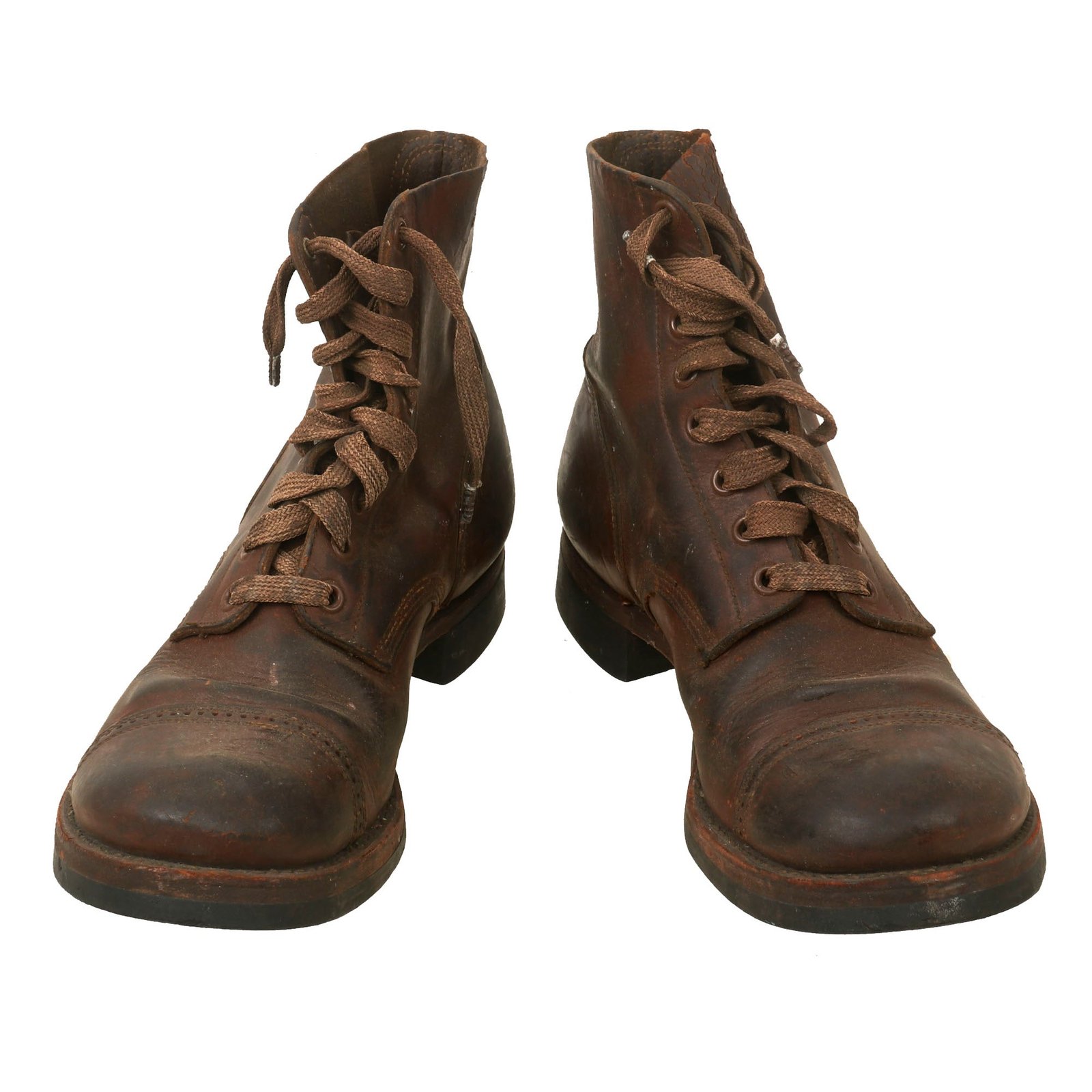 Buy Original U.S. WWII Model 1939 American Service Shoe Low Boot Named to Captain W.N. Cluse - Size 7 | Original Firearms Antique For Sale