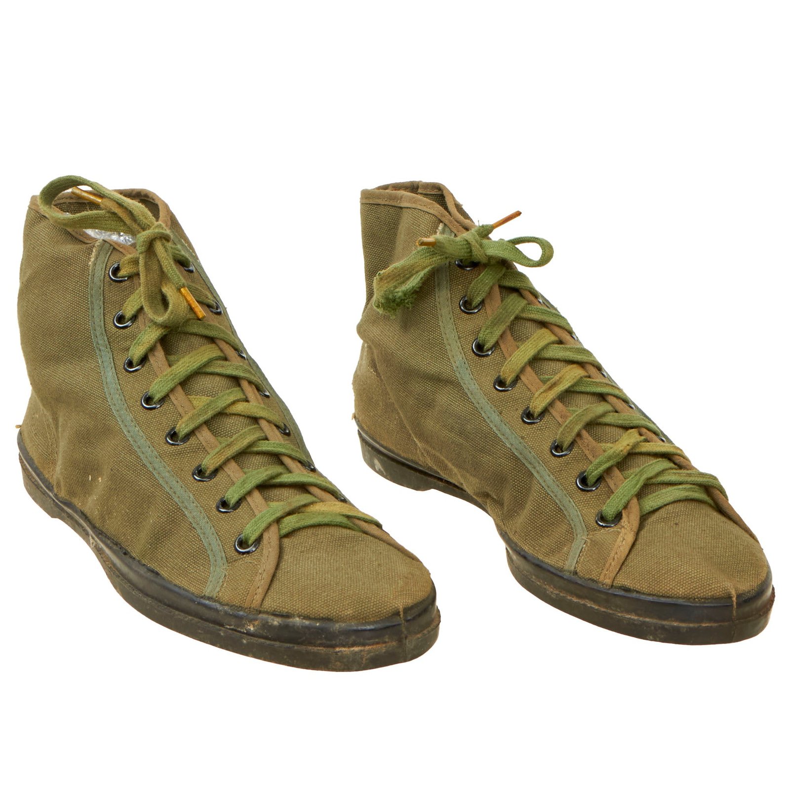 Buy Original U.S. WWII Unissued US Marine Corps Jungle Sneakers - Matched Pair, Size 6½ | Original Firearms Antique For Sale