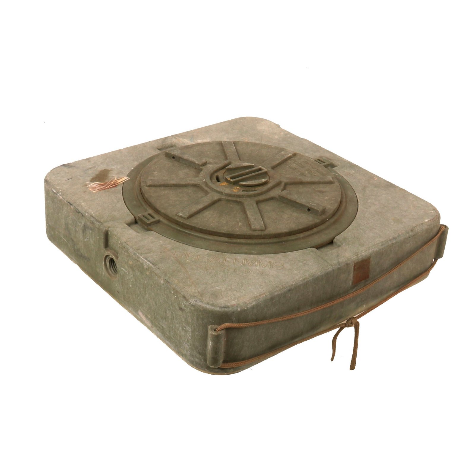 Buy Original U.S. Vietnam War Inert Non-Metallic M19 Anti-Tank Blast Mine with M606 Fuze | Original Firearms Antique For Sale