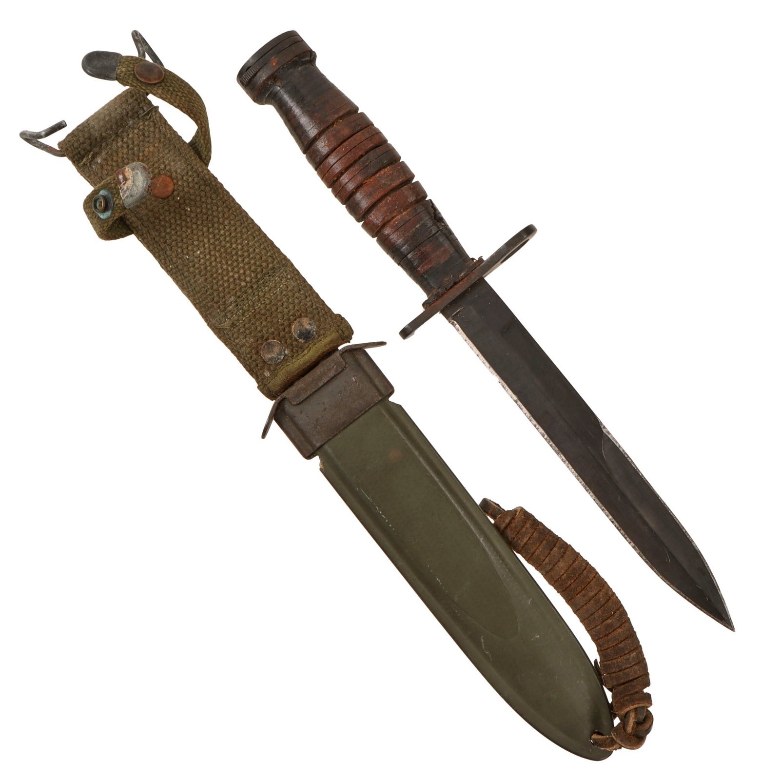 Original U.S. WWII M4 Bayonet by Kinfolks for the M1 Carbine with M8 Scabbard