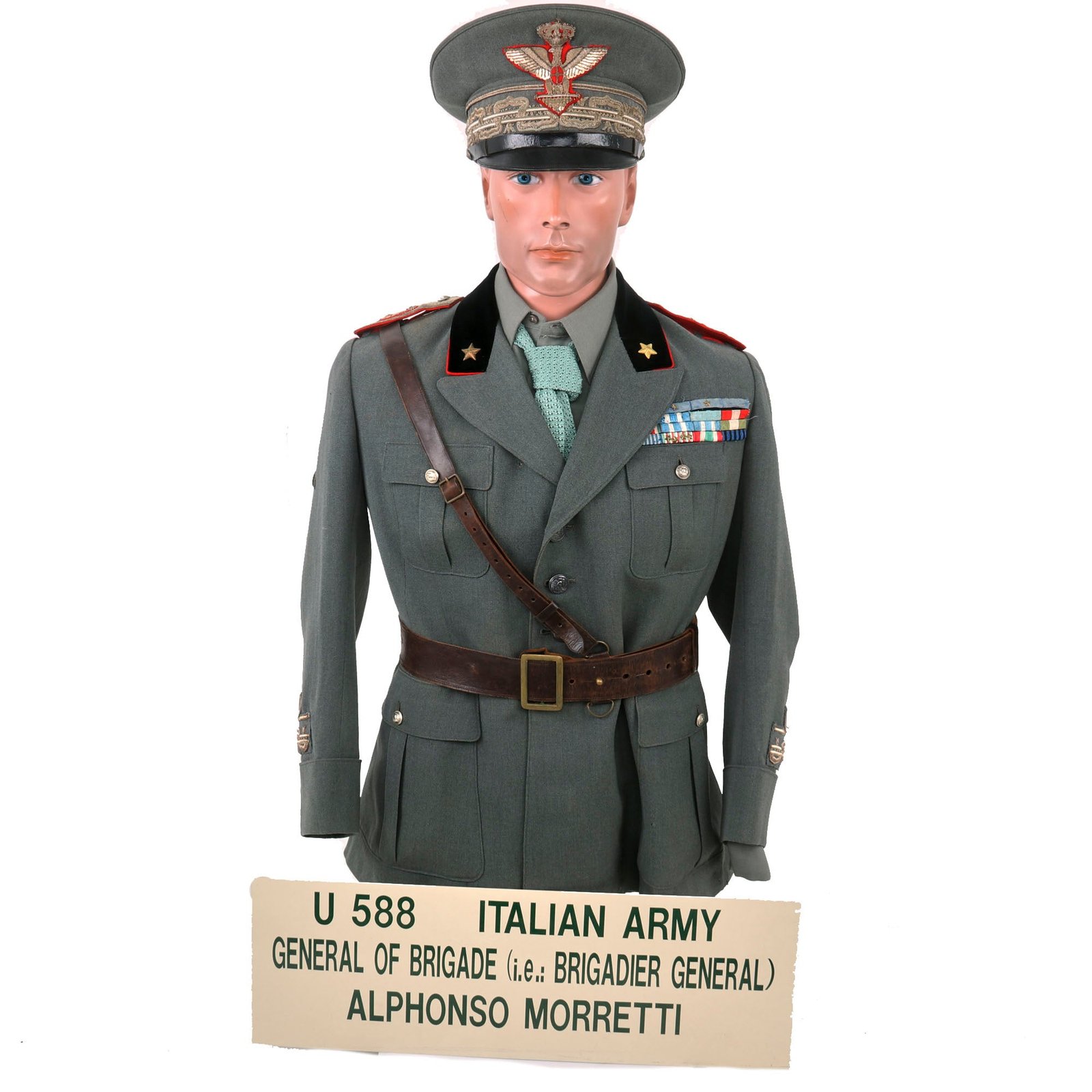 Buy Original Italian WWII Uniform Set Attributed To General of Brigade Alfonso Morretti With Museum Sign - Formerly A.A.F. Tank Museum Collection | Original Firearms Antique For Sale