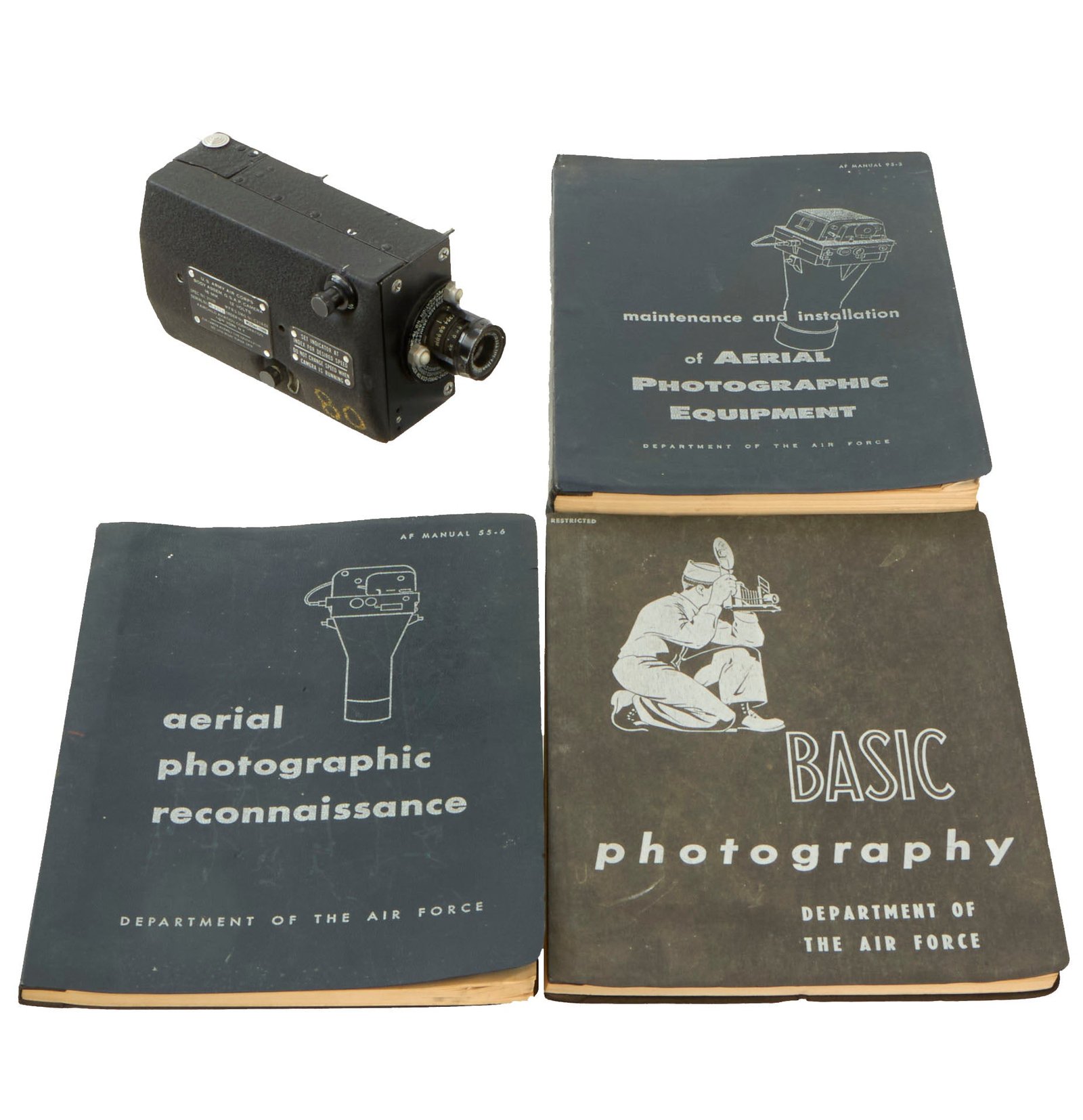 Buy Original U.S. WWII USAAF AN-N6 GSAP Gun Camera with Empty Film Magazine and (3) Aerial Photography Books | Original Firearms Antique For Sale