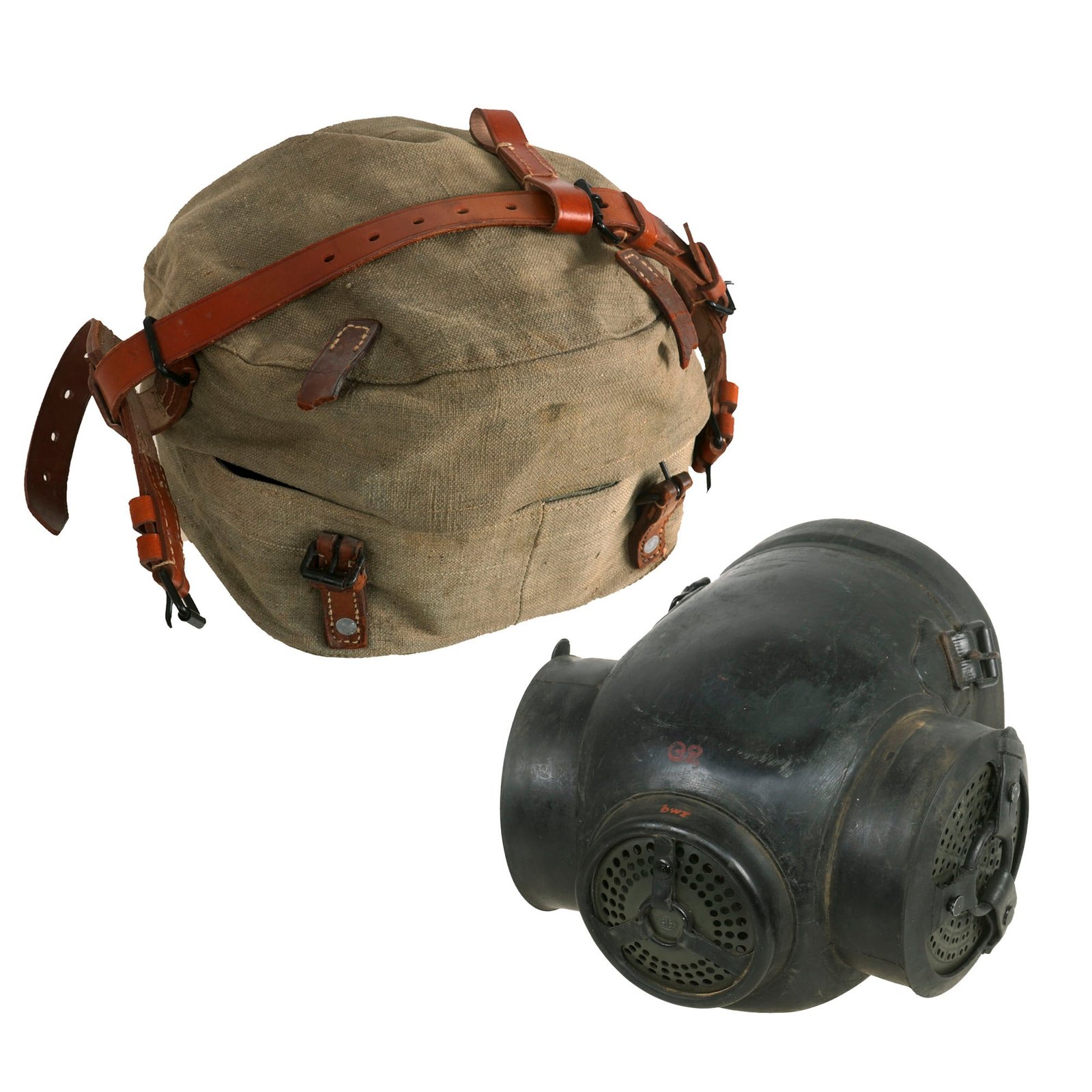 Buy Original German WWII Size 2 Horse / Mule Gas Mask with Carry Case by Auer-Gesellschaft AG, Werk Oranienburg - dated 1940 & 1941 | Original Firearms Antique For Sale