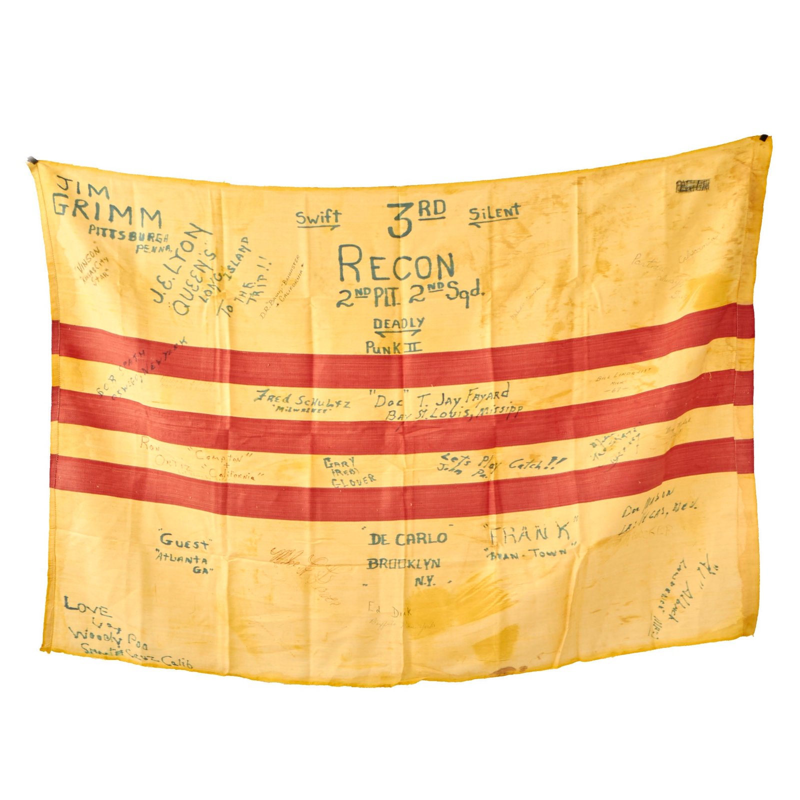 Buy Original Vietnam War USMC 3rd Recon Battalion Captured & Signed Pre-1975 Flag of South Vietnam - Swift, Silent, Deadly - 29 x 43” | Original Firearms Antique For Sale