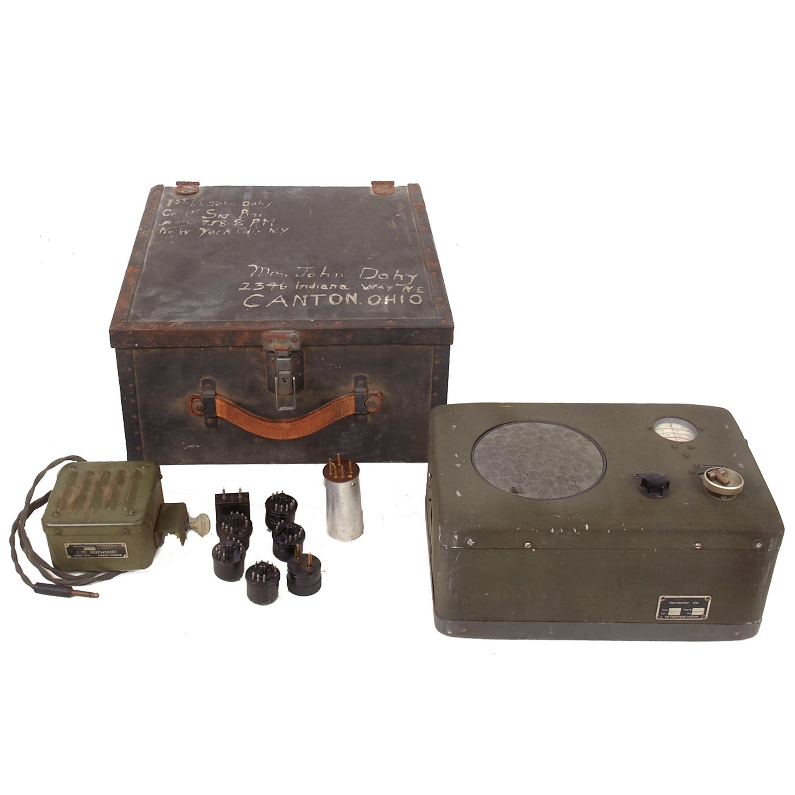 Buy Original German WWII U.S. G.I. Captured & Mailed-Home Wehrmacht 6 Volt R3 Radione with Case & Accessories - 1st Lt. John Dohy, 1st Signal Battalion | Original Firearms Antique For Sale