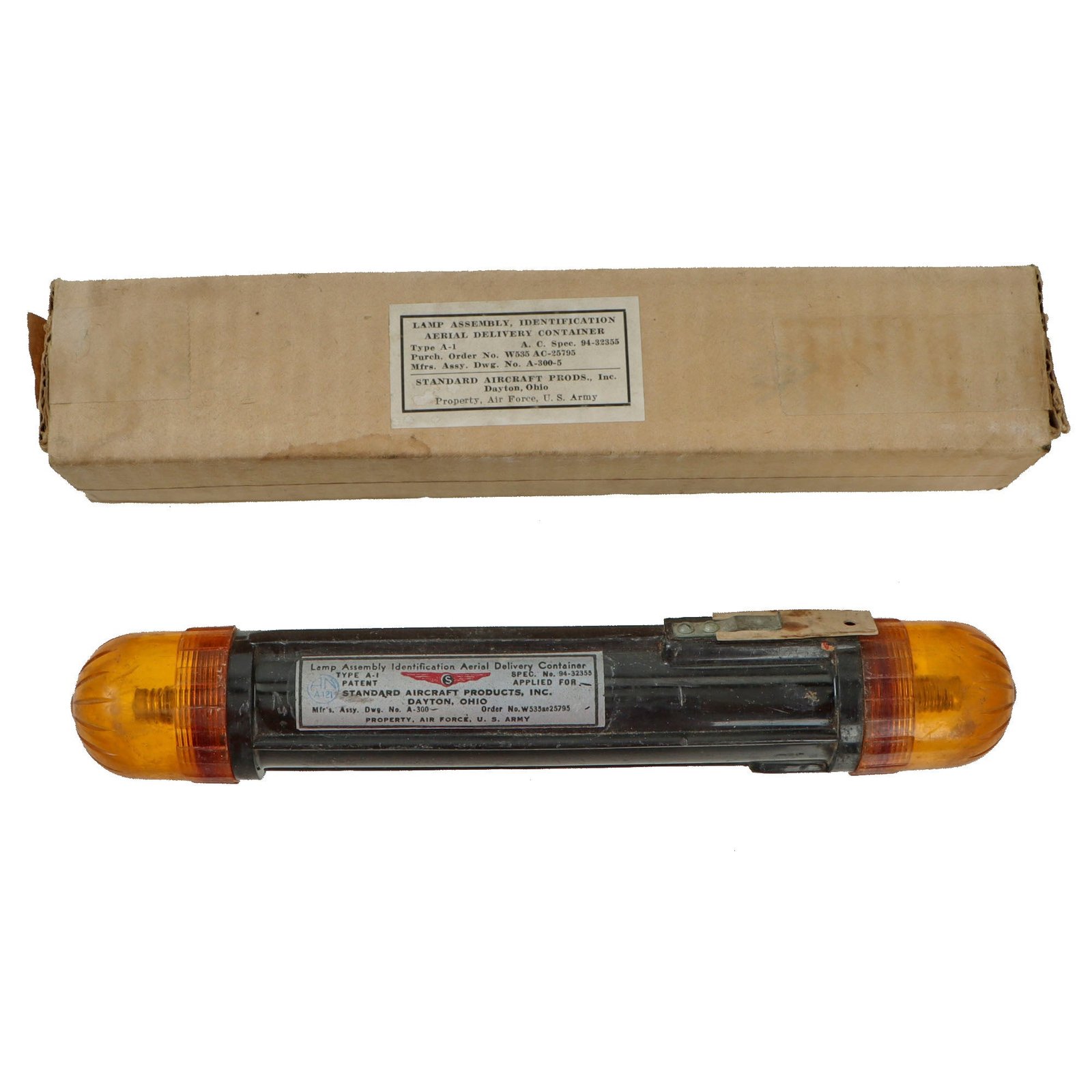 Original U.S. WWII Airborne Aerial Delivery Beacon Lamp in Original Box by Standard Aircraft Products Inc.