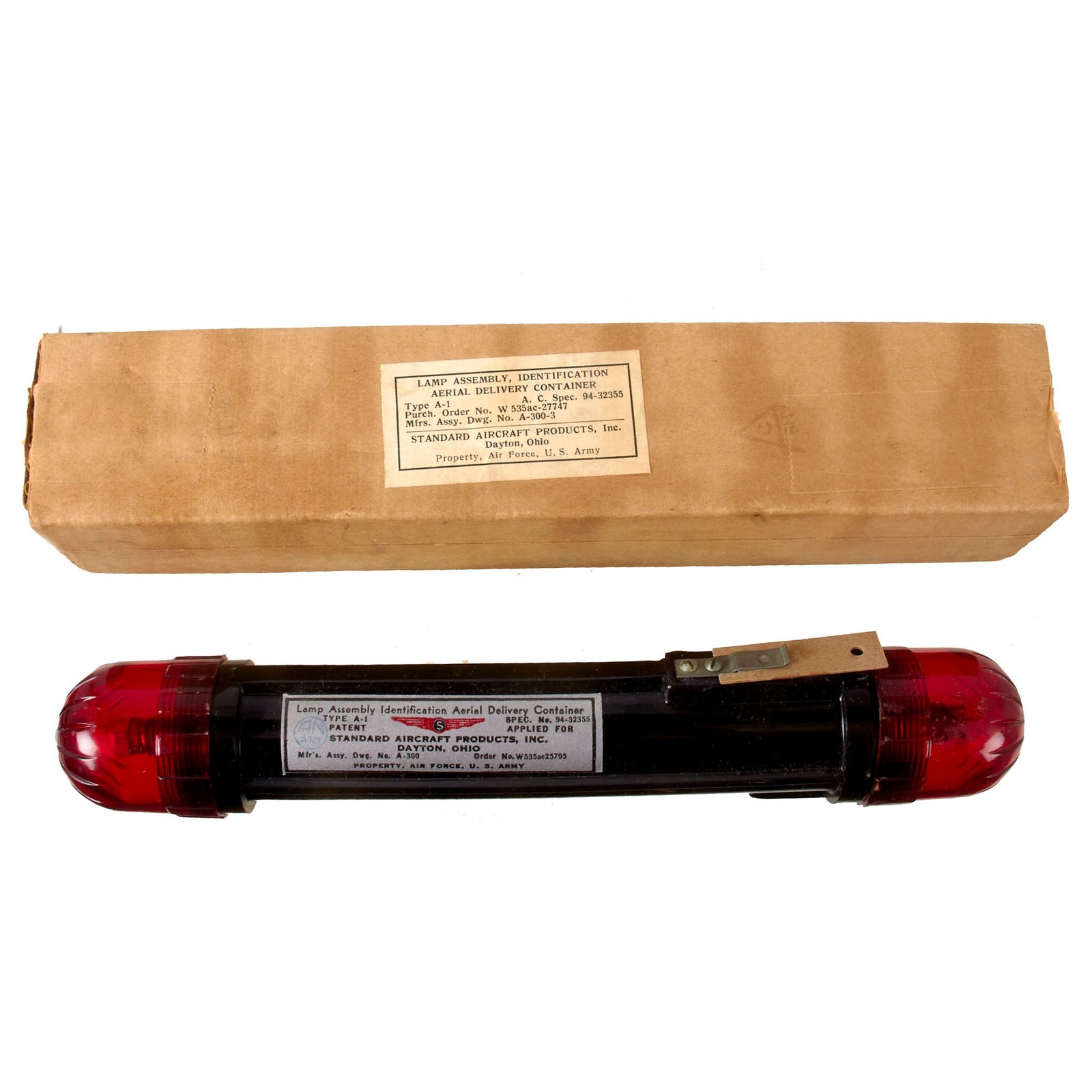 Buy Original U.S. WWII Airborne Aerial Delivery Beacon Lamp in Original Box by Standard Aircraft Products Inc. | Original Firearms Antique For Sale