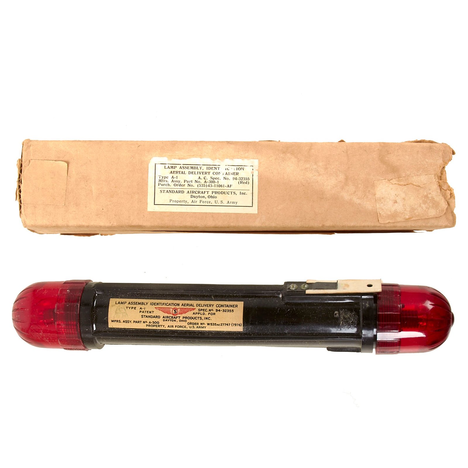 Buy Original U.S. WWII Airborne Aerial Delivery Beacon Lamp in Original Box by Standard Aircraft Products Inc. - Still Functional | Original Firearms Antique For Sale
