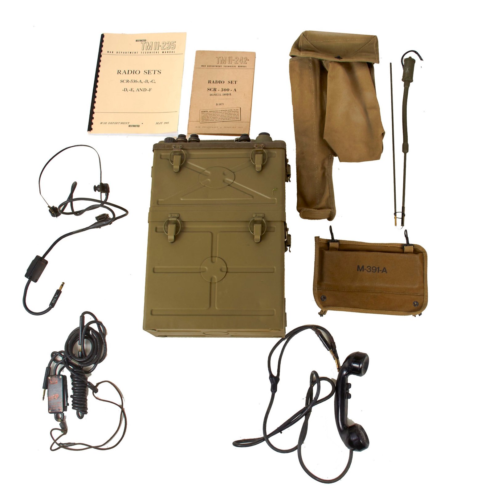 Original WWII U.S. Signal Corps Restored BC-1000-B Backpack Radio Receiver and Transmitter with Rare Battery, Handset & Bag of Accessories - Repro Parts - Dated 1944